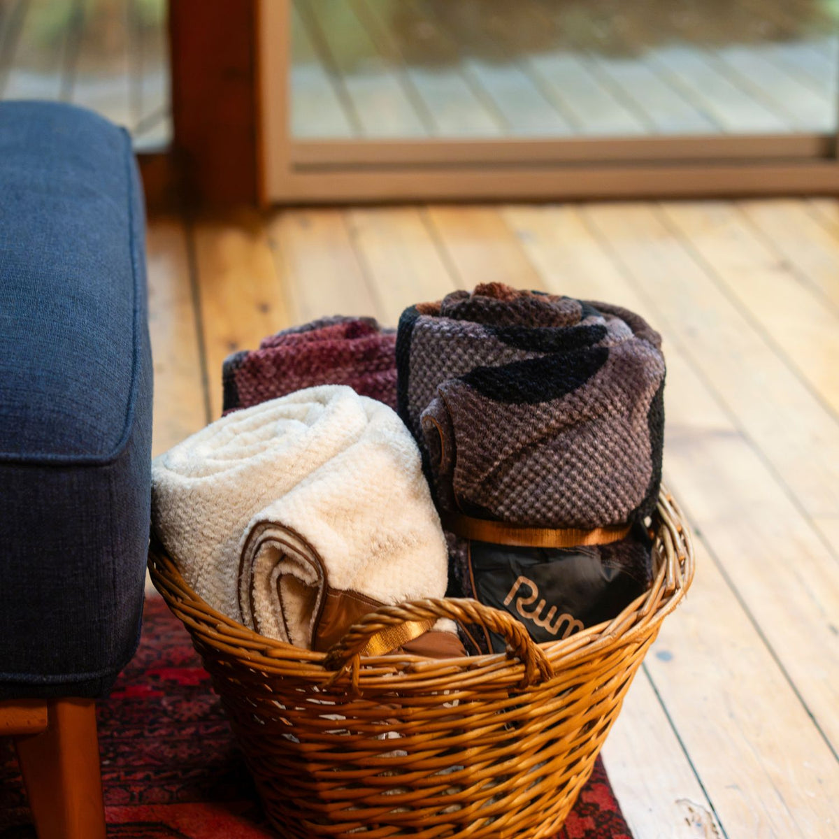 Après Fleece 2 Person Blanket - Charcoal Grey