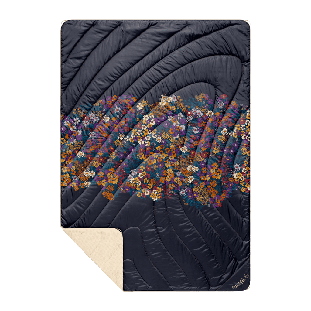 Fleece Puffy Blanket - Midnight Bloom